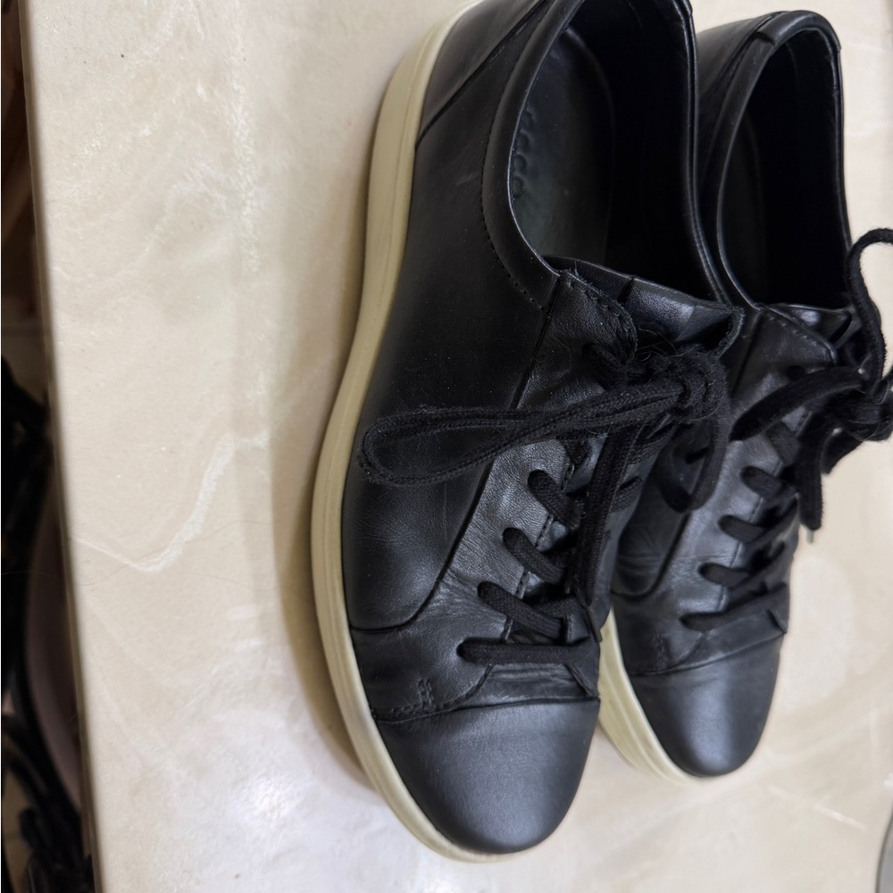 Ecco mens shoes 8.5 black